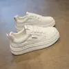 Tenis Blancos Tejidos Calados de Piel Sintética para Mujer, Nuevo Estilo Primavera/Verano 2026, Zapatos de Mujer Transpirables y Cómodos, Tenis Casuales de Suela Gruesa para Aumentar la Altura