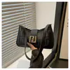 2025 Nova Bolsa de Axila com Textura Estilo Coreano Bolsa de Ombro Casual para Mulheres Bolsa Transversal da Moda para o Dia a Dia