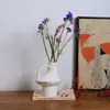 Jarrón de Cerámica Abstracto Creativo Estilo Minimalista Moderno Decoración para el Hogar Dormitorio Mesita de Noche Escritorio Adorno Decoración Suave Recipiente para Flores