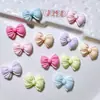 Accesorios de Resina al por Mayor Accesorios DIY Materiales Hechos a Mano Flores para Zapatos Pegatinas para Vasos de Agua Accesorios para el Cabello de Niños Lazos de Encaje Punteado