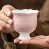 Taza Maestra de Cerámica Pintada a Mano Rosa Degradado, Taza de Cata de Té para Uso Doméstico, Taza de Té Pequeña para Recibir Invitados, Taza de Té Kung Fu en Relieve de Estilo Chino Nuevo