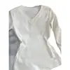 Camiseta Básica de Manga Larga para Mujer con Cuello en V en el Hombro Derecho, Ropa Interior para la Cintura, Top Básico de Color Puro Otoño e Invierno 2025