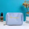 Bolsa de Maquiagem de Veludo Personalizada de Fábrica com Zíper e Alça, Cilindro Bordado para Batom, Bolsa de Cosméticos de Grande Capacidade, Atacado