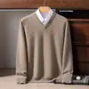 Camiseta Base de Punto Cálido con Cuello en V para Negocios, Otoño/Invierno 2026, para Hombres de Mediana Edad, Nuevo Suéter de Cachemira