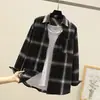 Camisa de cuadros estilo ins otoño estilo Hong Kong para hombre manga larga estilo coreano moderna guapa chaqueta casual camisa de pareja corte slim