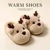 Bolsa de Invierno para Niños Pequeños con Diseño de Ciervo y Zapatos de Algodón 2026 Estilo Nuevo Cálidos con Felpa Adentro para el Hogar Ropa para Padres e Hijos Zapatillas Pequeñas de Algodón para Bebés