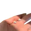 Brincos de lingote de ouro requintados e compactos, brincos de design de nicho, luxo leve, de alta qualidade, modernos, versáteis, brincos simples para mulheres