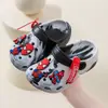 Zapatillas de verano para niños, sandalias al por mayor, zapatos de baño antideslizantes para niños y niñas con agujeros para bebés, bonitos dibujos animados para niños