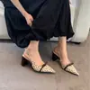Sapatos de Salto Alto Elegantes com Salto Bloco e Design de Bico Fino Floral com Laço, Estilo Doce, Nova Coleção Primavera 2026, Boca Rasa Versátil