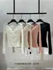 Camisa base TOMORROWANN de malha com mistura de lã e renda, decote em V, camada interna de tricô delicada e suave 13525