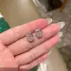 Ondas de PlayaCorte Flor de Hielo Diamante Azul Cristal de Hielo Huevo de Paloma Pendientes para Mujer, Verano, Iluminador, Sencillo, Versátil, Pendientes de Lujo Ligero