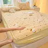Ins algodón fresco acolchado terciopelo de leche falda de cama dibujos animados cálido Simmons protector de colchón falda de cama de franela 3 piezas