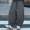 Conjunto de Roupa de Primavera e Outono para Meninas 2026 Novo Estilo Coreano Moletom e Calça Wide Leg Listrada Conjunto de Duas Peças para Crianças Maiores Roupa Casual Tendência