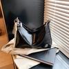 2025 Retro Verano Nueva Moda Casual Simple Color Puro Bolso Dumpling Estilo Extranjero Bolso de Hombro Axilar Brillante Bandolera