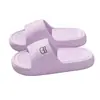 Pantuflas de baño portátiles con tacto suave, adecuadas para hoteles, hogar, uso en interiores, baño, dormitorio de mujeres, populares sandalias antideslizantes para niñas