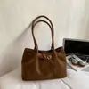 Bolso de Ante Coreano para Debajo del Brazo para Mujer 2025 Nuevo de Moda Otoño e Invierno Bolso Tote Retro Simple de Gran Capacidad Bolso para Viajar