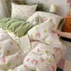 Designs populares no Xiaohongshu ~ Conjunto de quatro peças estampado estilo nuvem macia estilo Ins para ambiente doméstico, conjunto de três peças para uso em dormitório