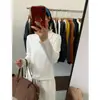 Nova Camisa Base Forrada de Lã Grossa com Acabamento em Renda Outono/Inverno 2025 Macia Versátil Emagrecedora Top Feminino Edição para Transmissão ao Vivo