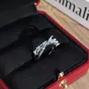 Luxo Leve e de Alta Qualidade Zircônia Totalmente Cravejada Empilhável Super Brilhante Super Fada Fileira de Diamante Anel Aberto Design de Nicho Anel Exquisito
