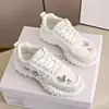 Tênis Dad Shoes Feminino 2026 Estilo Europeu Novo Verão Respirável Casual com Solas Grossas e Strass, Tamanho Grande