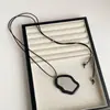 Collar con Colgante de Espejo de Nube Cadena para Suéter para Mujer Nicho Colgante Halter Asimétrico Estéreo Espejo Pequeño Accesorios para Vestir