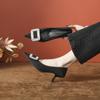 Cinza Primavera Elegante Bico Fino Salto Agulha Estilo Chanel Pequeno Sapatos da Moda Femininos Novos Fivela Quadrada Pretos Saltos Altos com Casaco