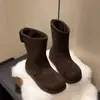 Botas de nieve para mujer de suela plana, zapatos de algodón elegantes, botines de otoño, estilo francés de felpa, versátiles, nuevo modelo 2026, cálidos