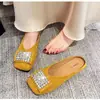Mules de Moda Cerrados para Mujer, Novedad Primavera/Verano 2026 Versátiles Antideslizantes con Pedrería Cuadrados Planos