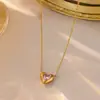Corrente para clavícula rosa com diamante em forma de coração, estilo ins da moda, zircônia simples, brilhante, corrente de suéter versátil da moda de luxo leve em forma de coração