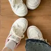 Zapatillas blancas de suela gruesa para mujer, nueva colección de otoño 2026, zapatos de lona increíblemente elegantes con diseños de estrellas, versátiles y casuales, calzado para mujer