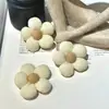Estilo Pastoral Estéreo Relleno de Algodón Flor de Cinco Pétalos Cuadros Accesorios para el Cabello Ropa Tejido Hecho a Mano Accesorios Florales Joyería Broche