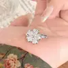 Anillo Pequeño de Flor de Diamante Brillante Estilo Lujo Ligero para Mujer, Anillo Floral Abierto Ajustable con Circonita Incrustada de Moda