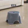 Banquinho Pequeno de Plástico Espessado para Uso Doméstico, Banquinho Pequeno para Sala de Estar, Banquinho Quadrado Empilhável, Banquinho para Mesa de Centro, Banquinho Infantil Baixo Antiderrapante para Banheiro