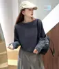 Design moderno, estilo old-money, suéter de tricô de um ombro só para mulheres, nova coleção de outono, de manga longa, versátil, elegante e minimalista