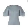 Camiseta de Manga Corta con Cuello Redondo para Mujer Verano Nueva Ropa para Mujer Ropa Plegada Miyake Sentido del Diseño Color Sólido Ropa Versátil Top Mujer