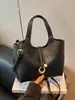Bolso Cubo Simple Nuevo 2026 para Mujer, Bolso de Hombro y Cruzado de Cuero PU, Bolso de Mano Versátil de Nicho de Alta Gama para el Trabajo