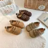 Zapatos Birkenstock para Niños Primavera y Otoño Retro Zapatos Pequeños de Cuero para Bebé Niñas Suela Suave Antideslizantes Zapatos Tipo Frijol Niños Versátiles Casuales