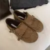Sapatos Casuais Femininos Retrô com Duas Fivelas e Padrão Gravado, Forrados com Fleece, com Aumento Oculto de Altura, Sapatos Slip-On Estilo Birkenstock Quentes e de Solado Macio para o Inverno 2025