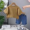 Conjunto de ropa de verano para niños 2025, nuevo y atractivo conjunto de dos piezas de manga corta para bebés.