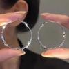 Pendientes de temperamento con borlas de metal en la parte delantera y trasera con diseño de nicho, pendientes de lujo ligeros y de alta gama, nuevos pendientes de moda 2023