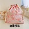 Pequeña bolsa de almacenamiento de algodón popelina floral con cordón bolsa de tela venta al por mayor de fábrica