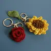 Exquisitos Colgantes de Flores Tejidos a Mano, Adornos de Flores de Ganchillo de Hilo Amigables para Bebés, Llaveros Creativos Hechos a Mano