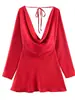 Primavera de 2026 Nova Roupa Feminina Estilo Sexy Decote V Bainha em Linha A Textura de Cetim de Seda Vestido Fluido Saia Curta Cor Lisa