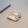 Zapatos Pequeños de Cuero para Niñas Zapatos de Princesa 2025 Verano Nuevo Estilo Zapatos Individuales para Niña Suela Suave Estilo Pequeño Chanel Zapatos Individuales sin Cordones