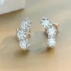 Brincos de Prata Versáteis com Símbolo de Sorriso Prata de Lei S925 Combinados com Zircônia Design Leve Simples Nicho Único Podem Ser Enviados em Nome de Outros