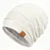 Amazon TEMU chapéus de inverno mais vendidos para homens e mulheres, apresentando estilos europeus e americanos da moda, cores sólidas, forro de fleece para calor extra e opções de atacado para chapéus de tricô
