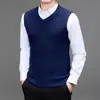 Nueva colección de invierno para exportación: chaleco de punto liso para hombre, versátil, con cuello en V, suéter de lana y top sin mangas
