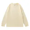 Camiseta com acabamento macio e fosco, de manga longa, adequada como camada base, nem muito solta nem muito apertada, estilo minimalista de alta qualidade, unissex, pode ser usada como camada externa ou camada base