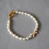 Elegante Pulsera Francesa de Princesa Hada con Lazo de Esmalte Blanco Brillante, Perla de Agua Dulce, Moda Simple para Combinar con Todo