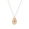 Collar con Colgante de Estrella de Ocho Puntas de Nácar Natural Estilo Palacio Cadena de Perlas de Imitación Joyería de Acero de Titanio de Lujo Accesible para Mujeres